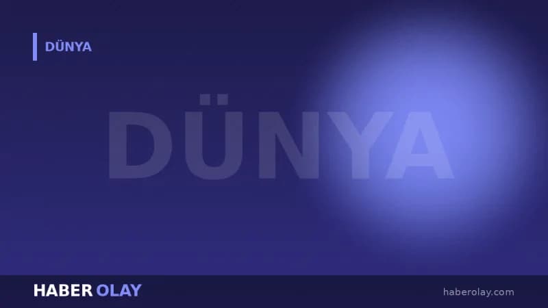 ABD ve Polonya askeri yetkililerinin sembolik el sıkışması ve arka planda Polonya haritası ile askeri üs çizimi